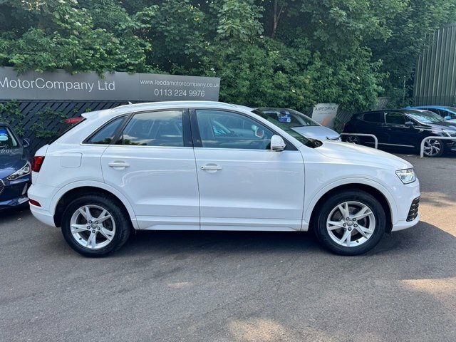 Audi Q3 Suv RO18CGF White #4