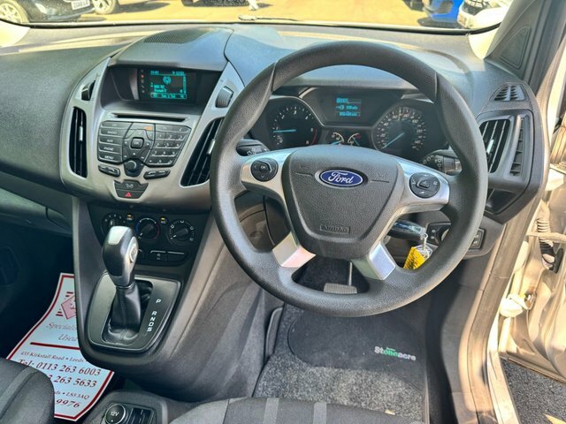 Ford Grand Tourneo Connect Mpv 1.5 Tdci Titanium 2017 Blue #37