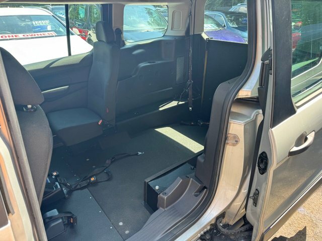 Ford Grand Tourneo Connect Mpv 1.5 Tdci Titanium 2017 Blue #25