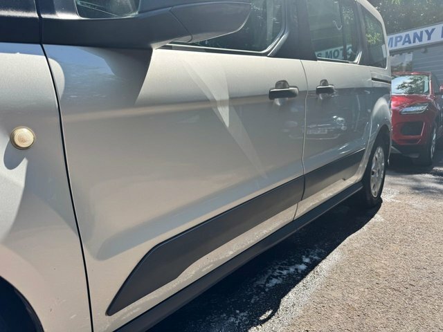 Ford Grand Tourneo Connect Mpv 1.5 Tdci Titanium 2017 Blue #16