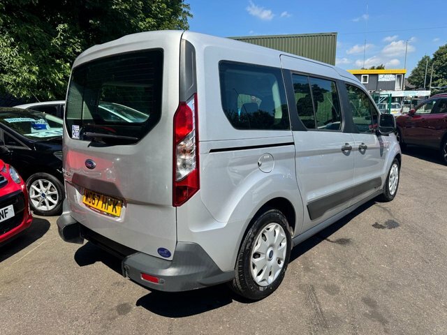 Ford Grand Tourneo Connect Tourneo Connect Grand Zetec Tdci Silver #6