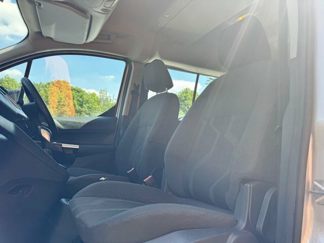 Ford Grand Tourneo Connect Mpv 1.5 Tdci Titanium 2017 Blue #22