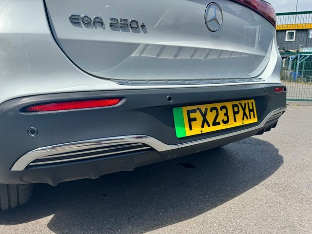 Mercedes-Benz EQA Eqa 300 66.5Kwh Amg Line Premium 4Matic  #14