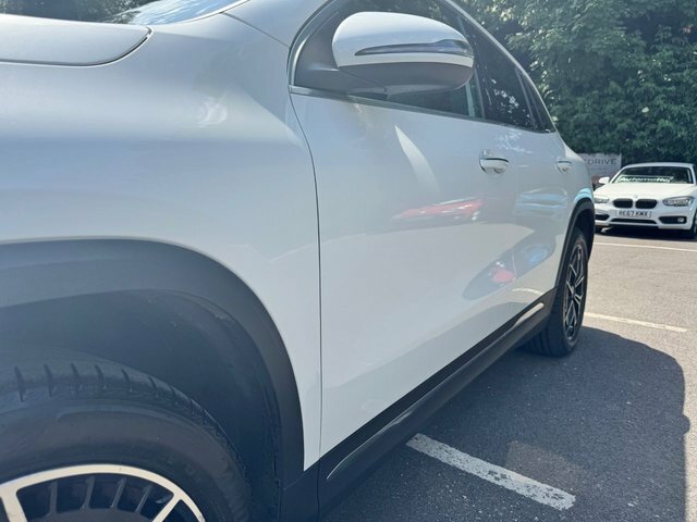 Mercedes-Benz EQA Eqa 300 66.5Kwh Amg Line Premium 4Matic  #17