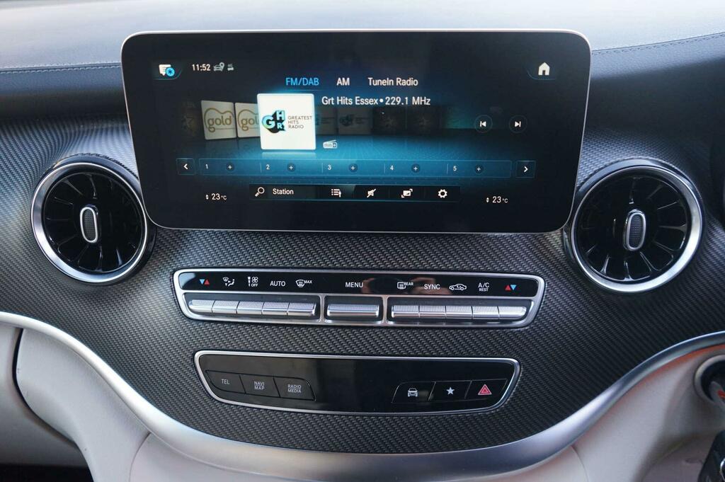 Mercedes-Benz V Class Mpv Black #9