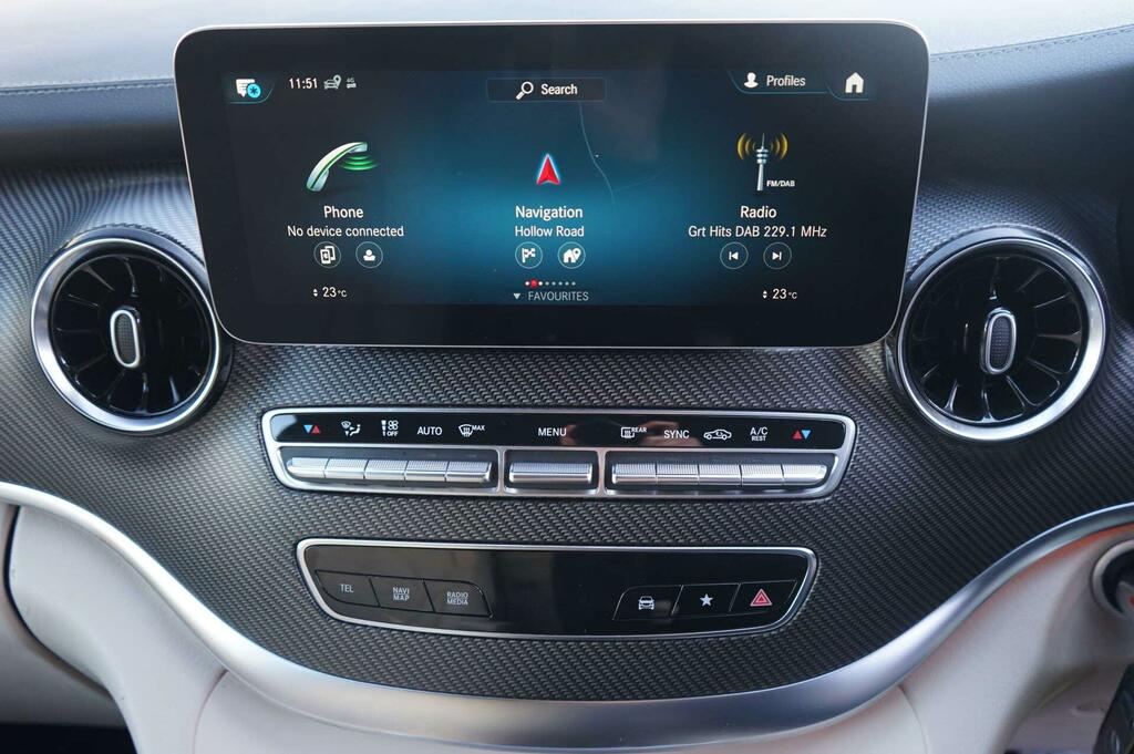 Mercedes-Benz V Class Mpv Black #7