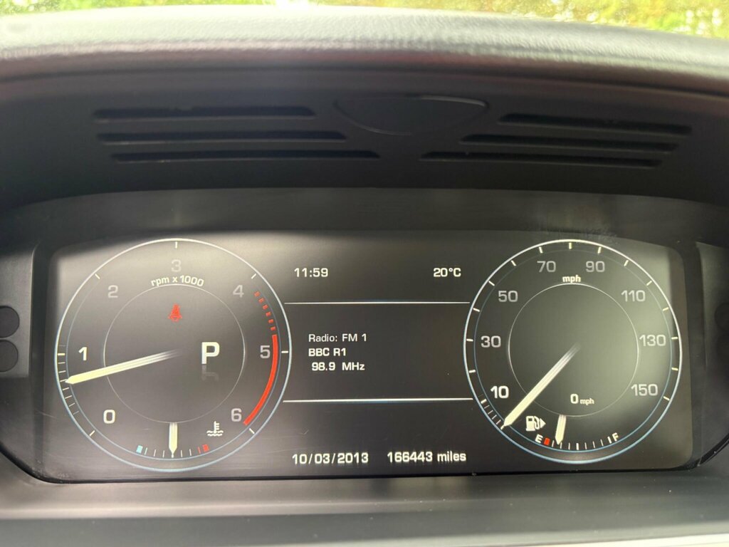 Land Rover Range Rover Sport 3.0 Sdv6 Hse Dynamic Black #48