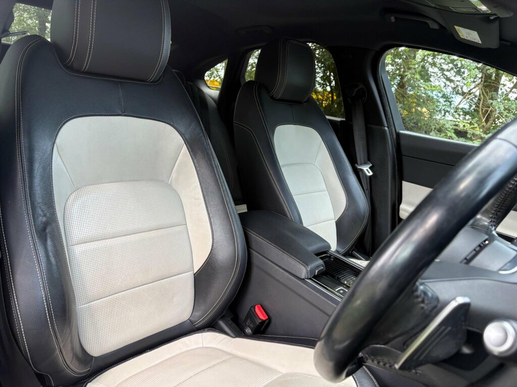 Jaguar XF 3.0D V6 S Black #25