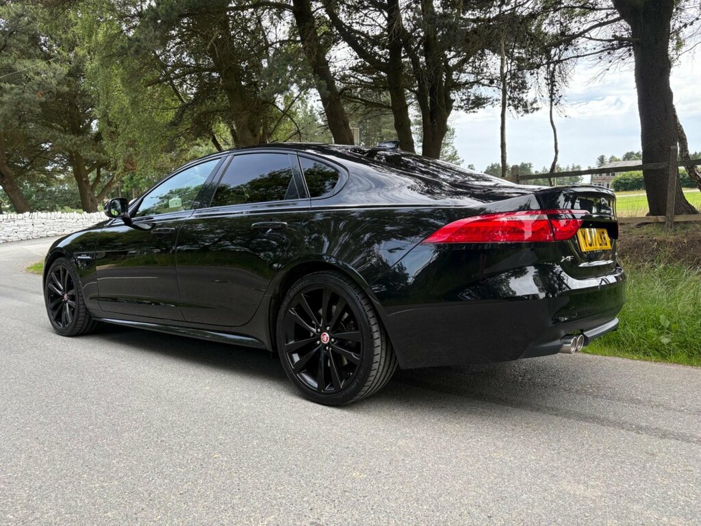 Jaguar XF 3.0D V6 S Black #18