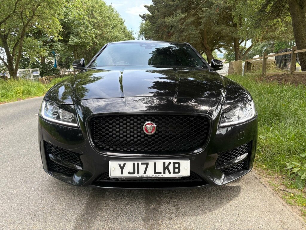 Jaguar XF 3.0D V6 S Black #13