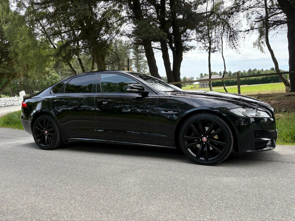 Jaguar XF 2.0D R-sport Euro 6 Ss Black #4