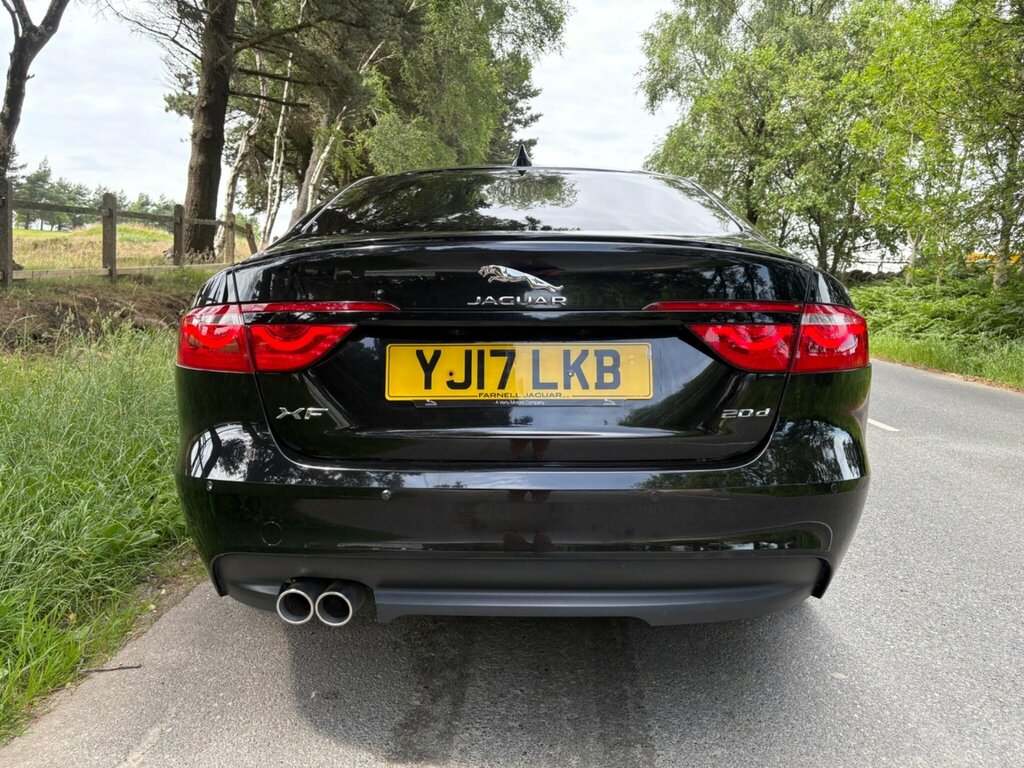 Jaguar XF 3.0D V6 S Black #9