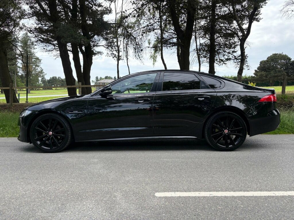 Jaguar XF 3.0D V6 S Black #16