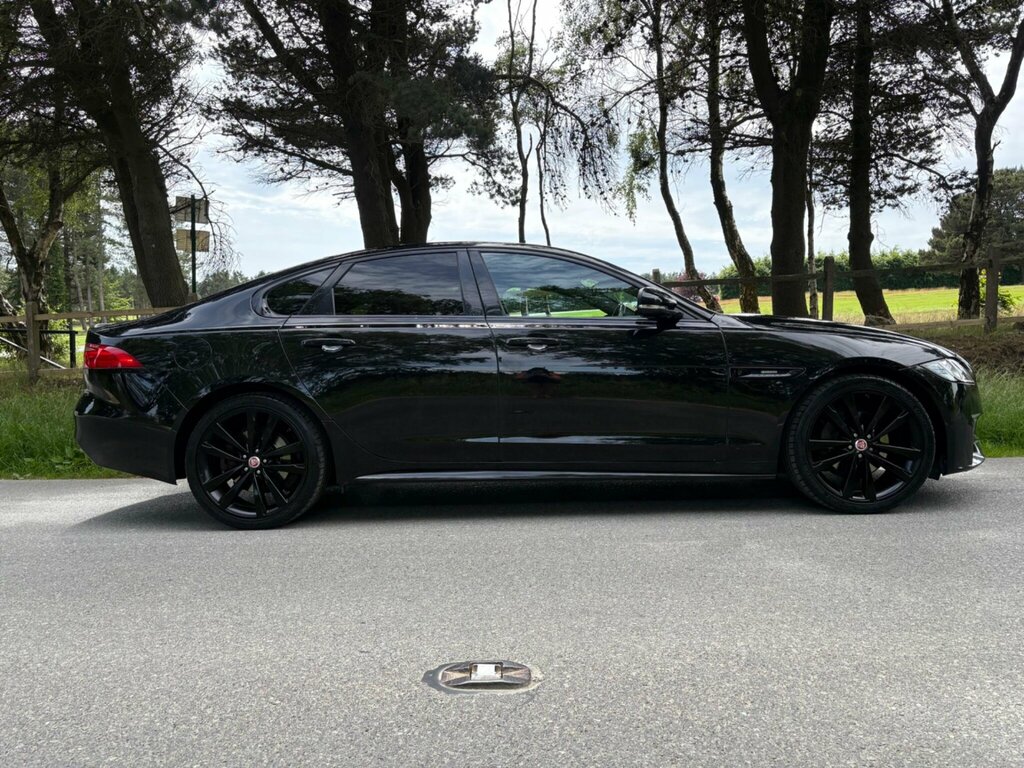 Jaguar XF 2.0D R-sport Euro 6 Ss Black #5