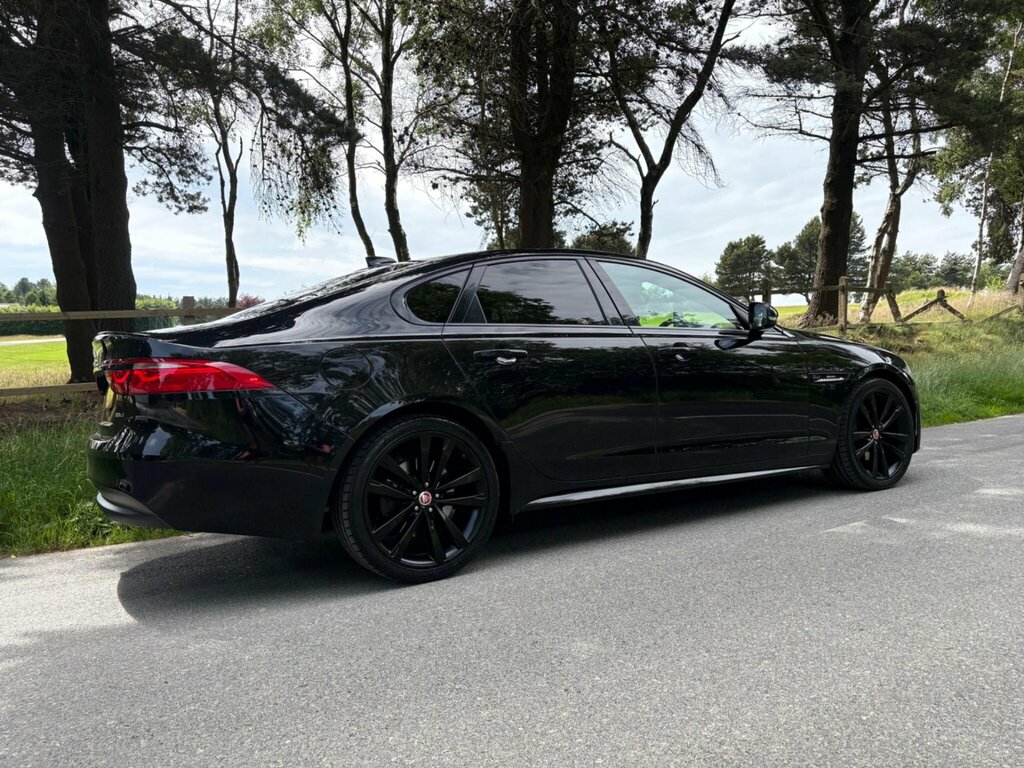 Jaguar XF 2.0D R-sport Euro 6 Ss Black #6