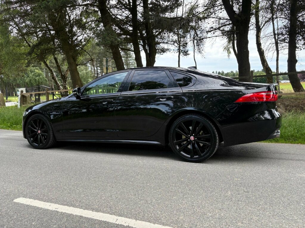 Jaguar XF 3.0D V6 S Black #17