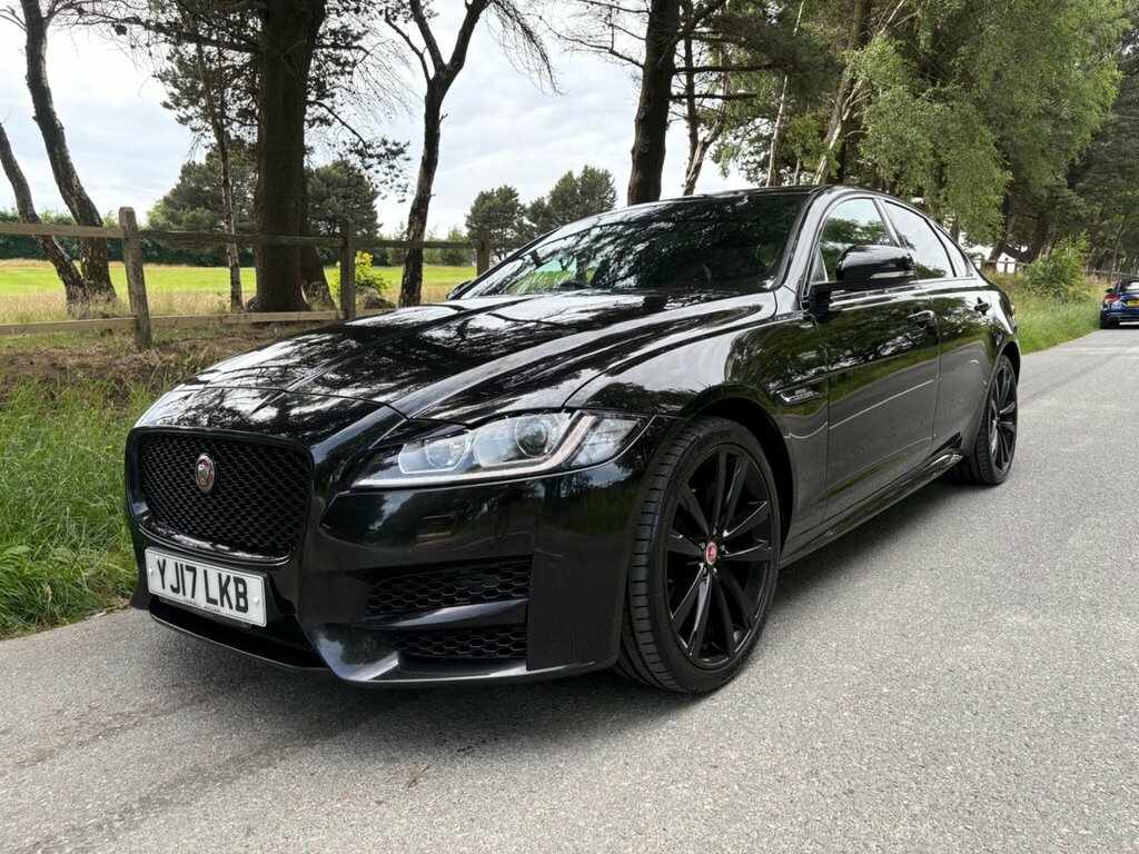 Jaguar XF 3.0D V6 S Black #12