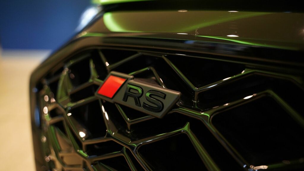 Audi RS3 2025 2.5 Tfsi Carbon Vorsprung Sportback Petro Green #4