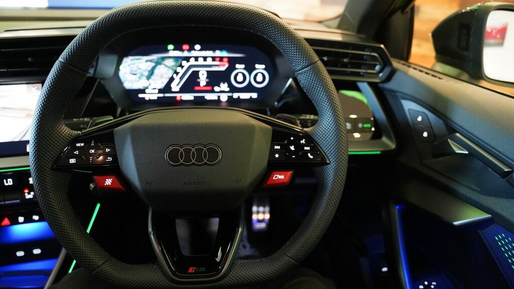 Audi RS3 2025 2.5 Tfsi Carbon Vorsprung Sportback Petro Green #2