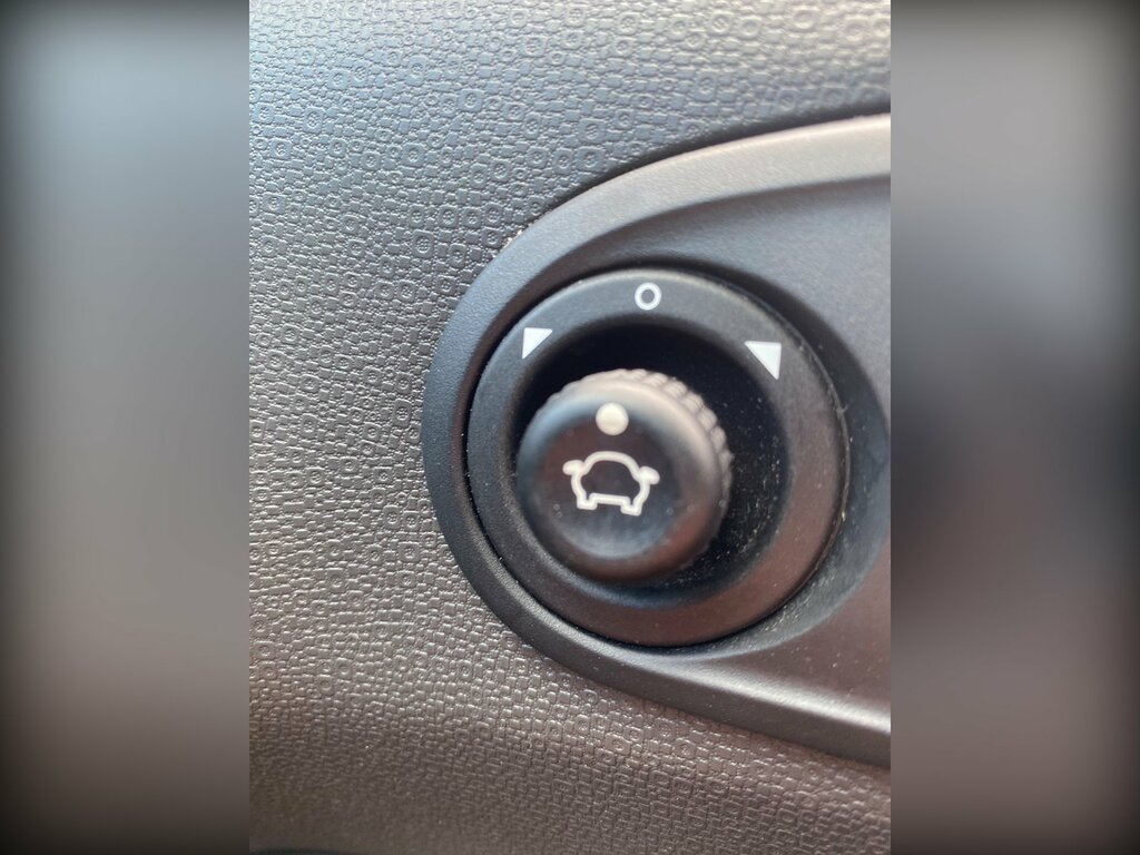 Ford Ecosport Titanium White #18