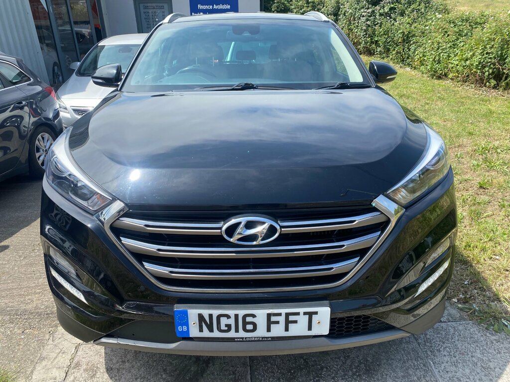 Hyundai Tucson 2.0 Crdi Premium Suv 4Wd Euro 6 Black #4