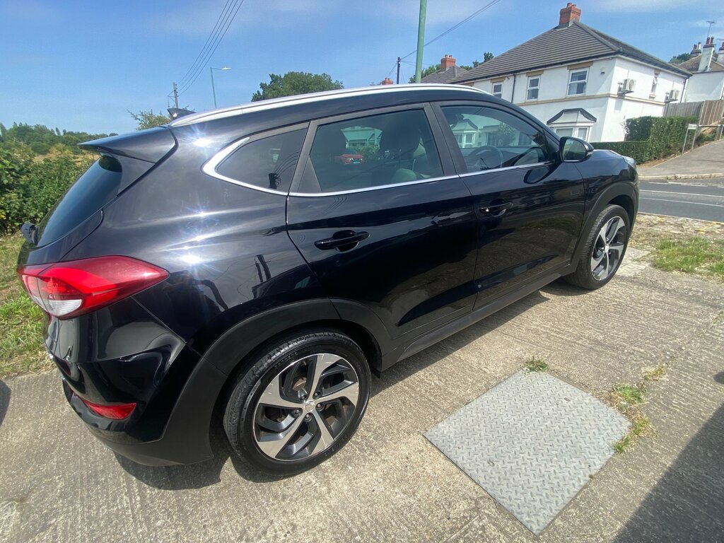 Hyundai Tucson 2.0 Crdi Premium Suv 4Wd Euro 6 Black #6