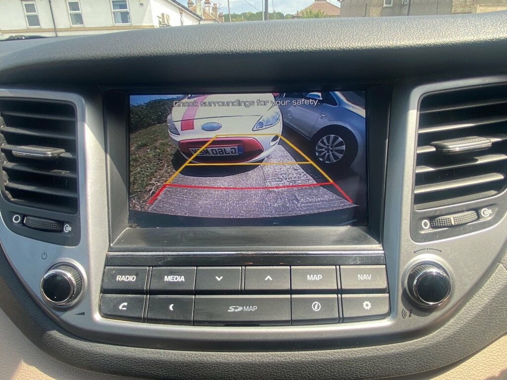 Hyundai Tucson Red #11
