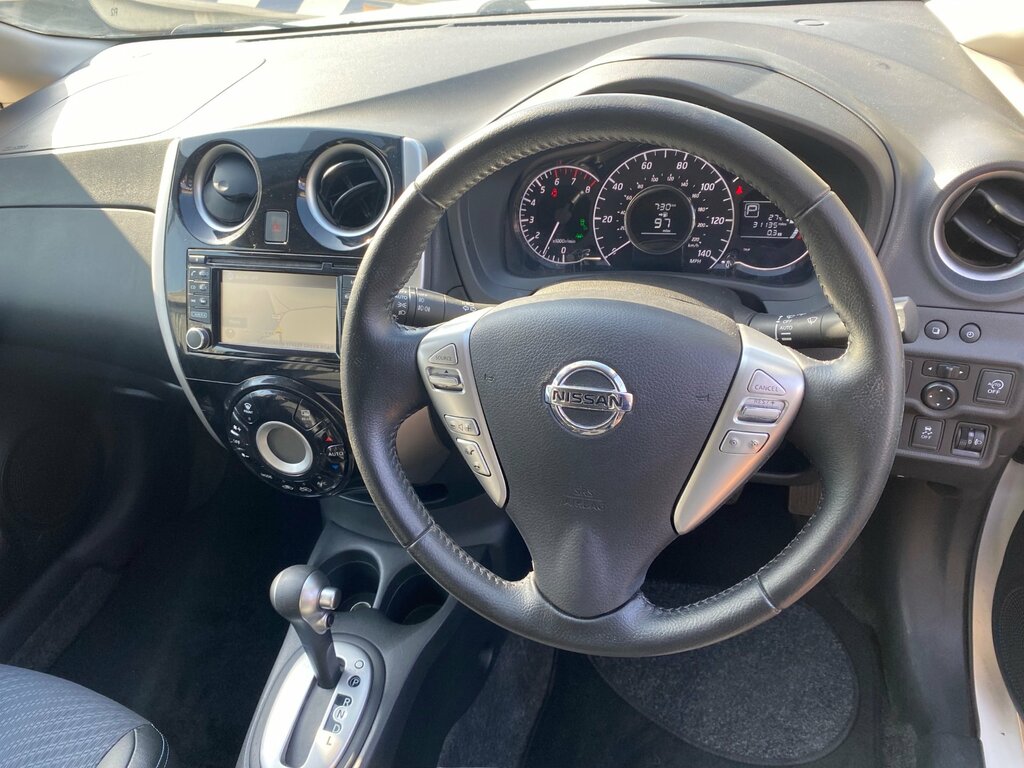 Nissan Note 1.2 Dig-s Acenta Premium 5-Door Silver #10