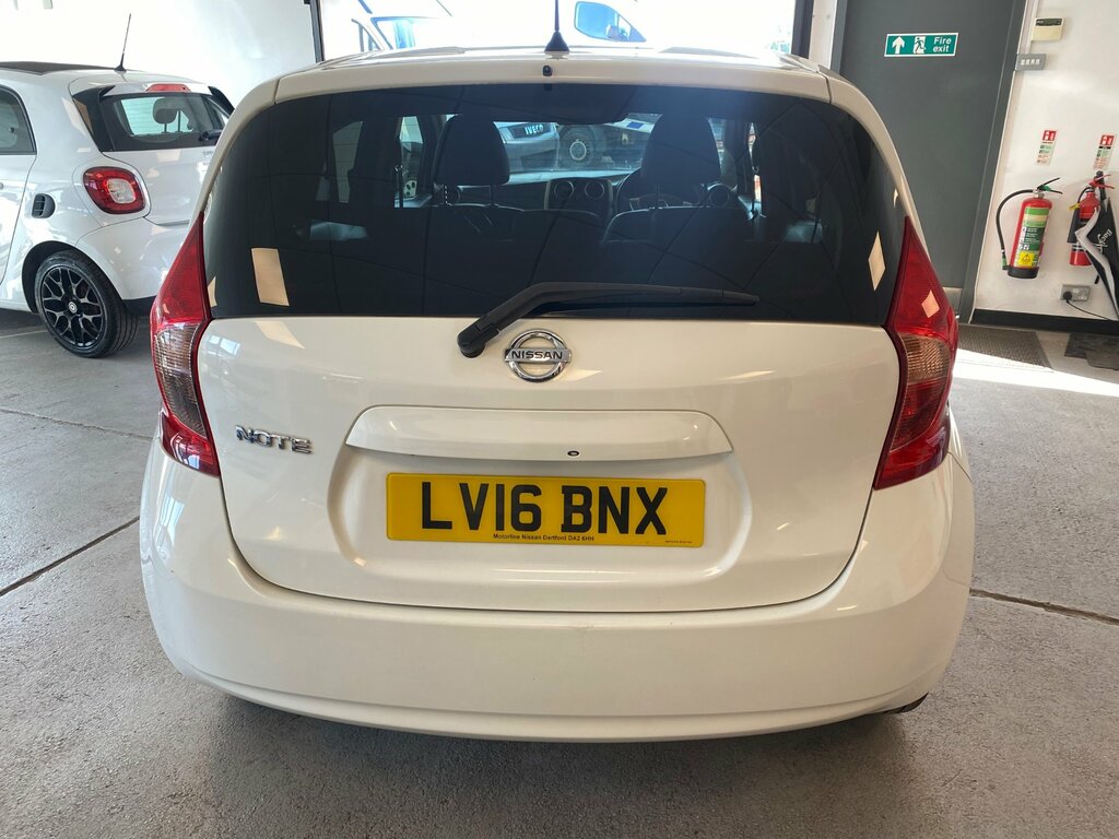 Nissan Note 1.2 Dig-s Acenta Premium 5-Door Silver #9