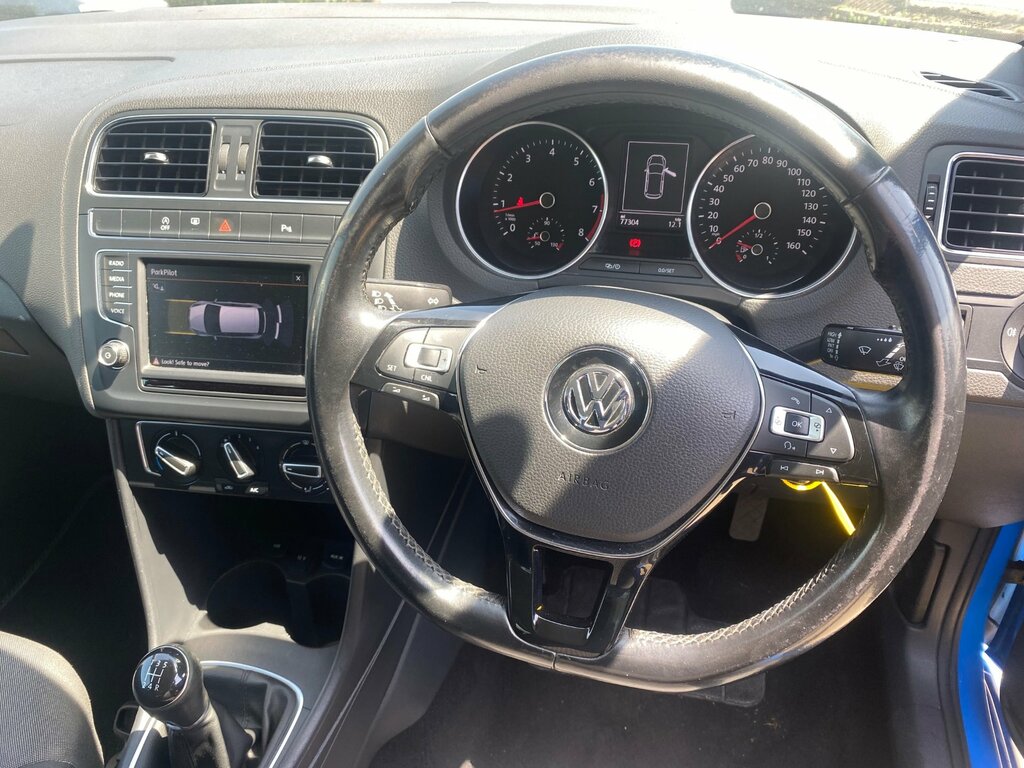 Volkswagen Polo Hatchback Red #12