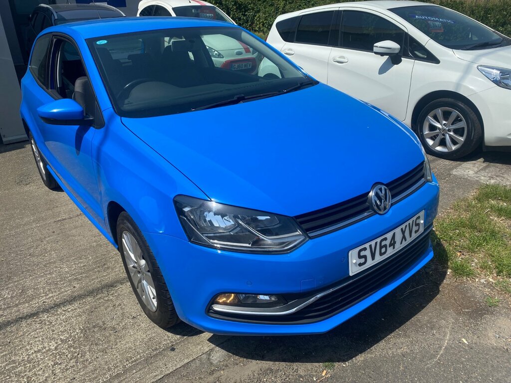 Volkswagen Polo Hatchback Red #1