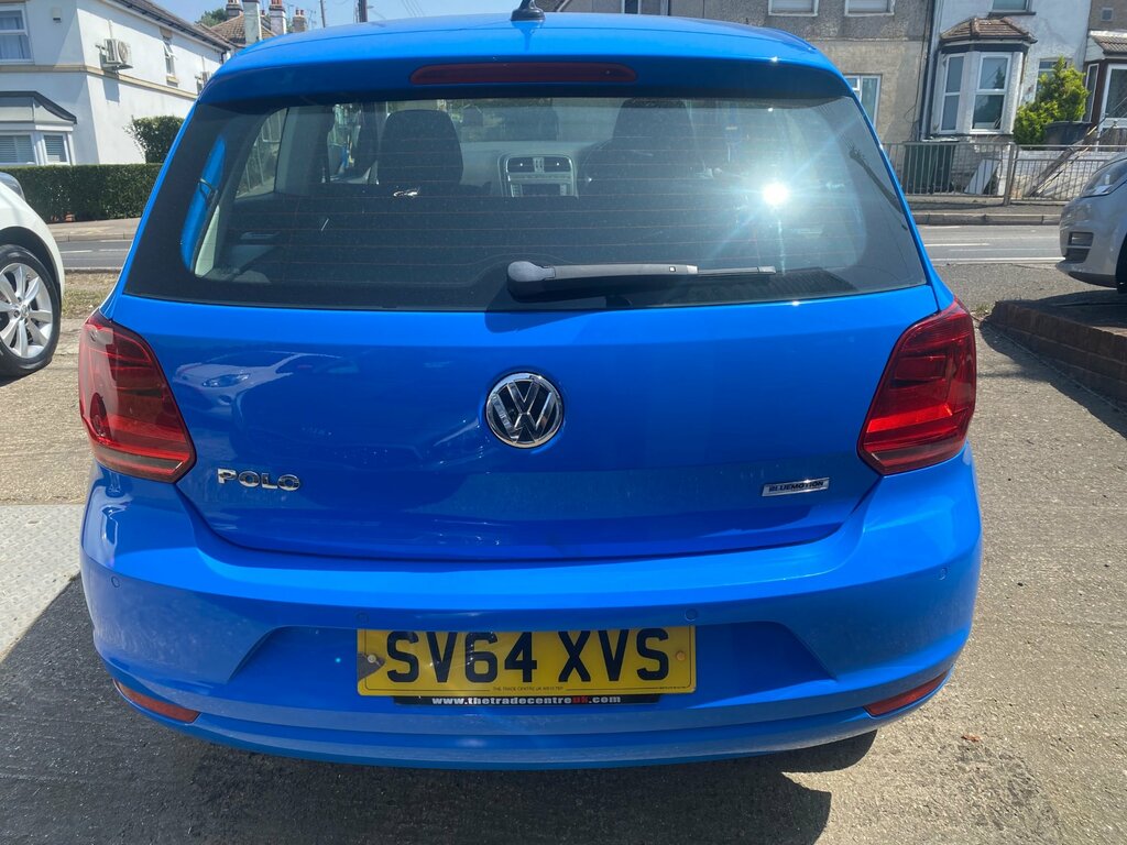 Volkswagen Polo Hatchback Red #8