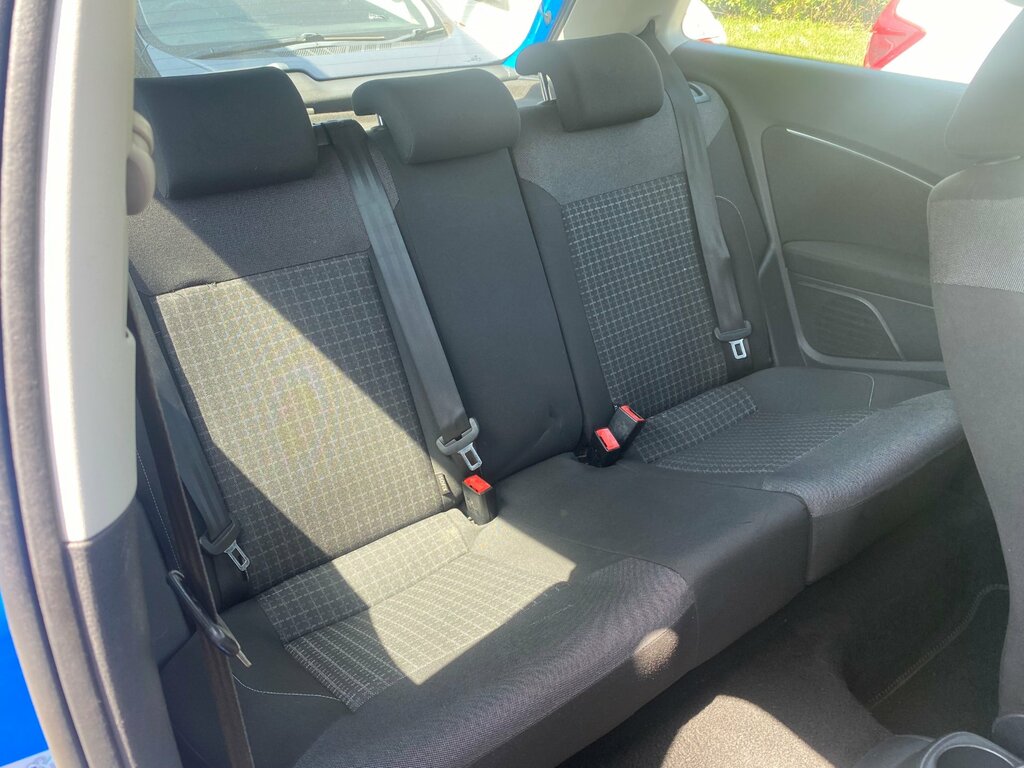 Volkswagen Polo Hatchback Red #15