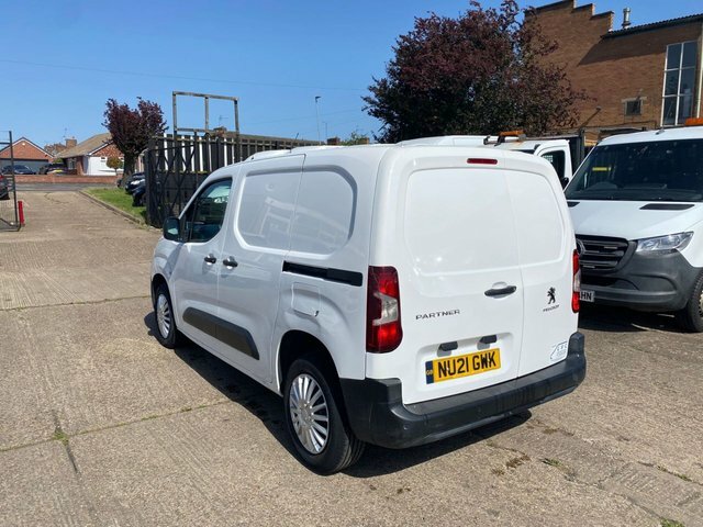 Peugeot Partner 1.5 Blue Hdi Professional NU21GWK White #6