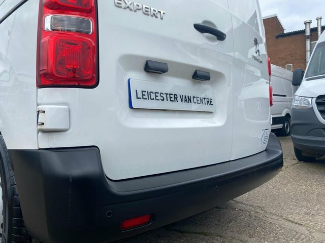 Peugeot Expert Mpv White #9