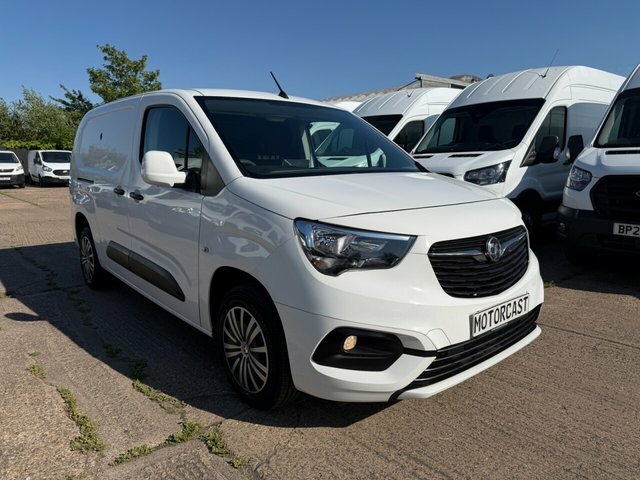 Vauxhall Combo 1.5 Turbo D 2300 YR21UBA White #3