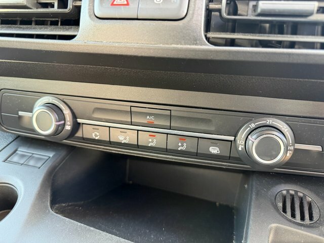 Vauxhall Combo 1.5 Turbo D 2300 YR21UBA White #4