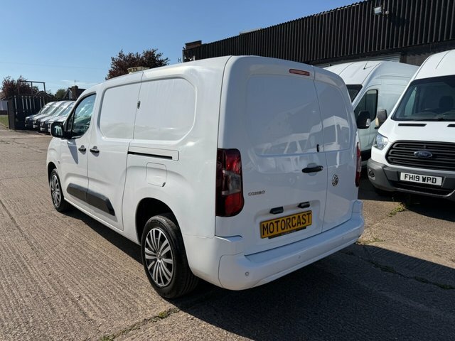 Vauxhall Combo 1.5 Turbo D 2300 YR21UBA White #6