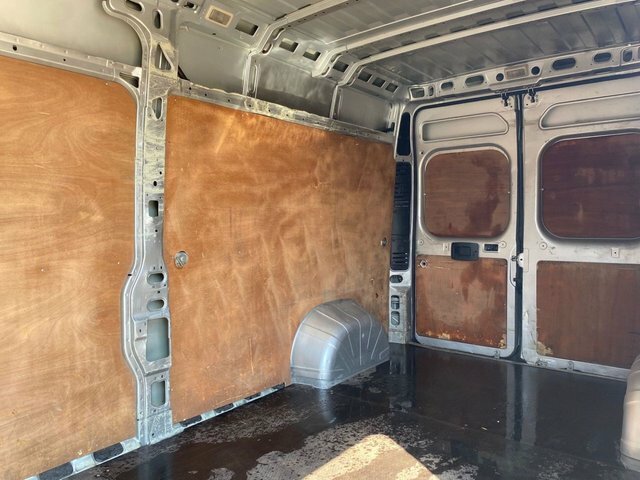 Peugeot Boxer 2.0 Bluehdi 435 Chassis Cab L4 E White #14