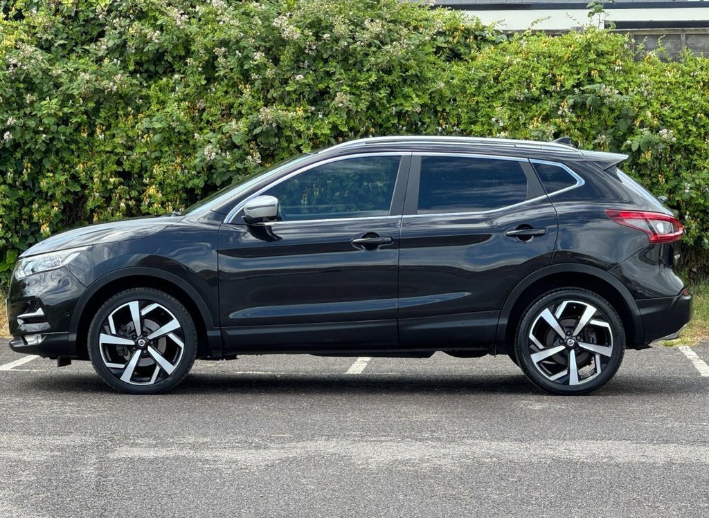 Nissan Qashqai 1.2L Tekna LX18JZP Black #4