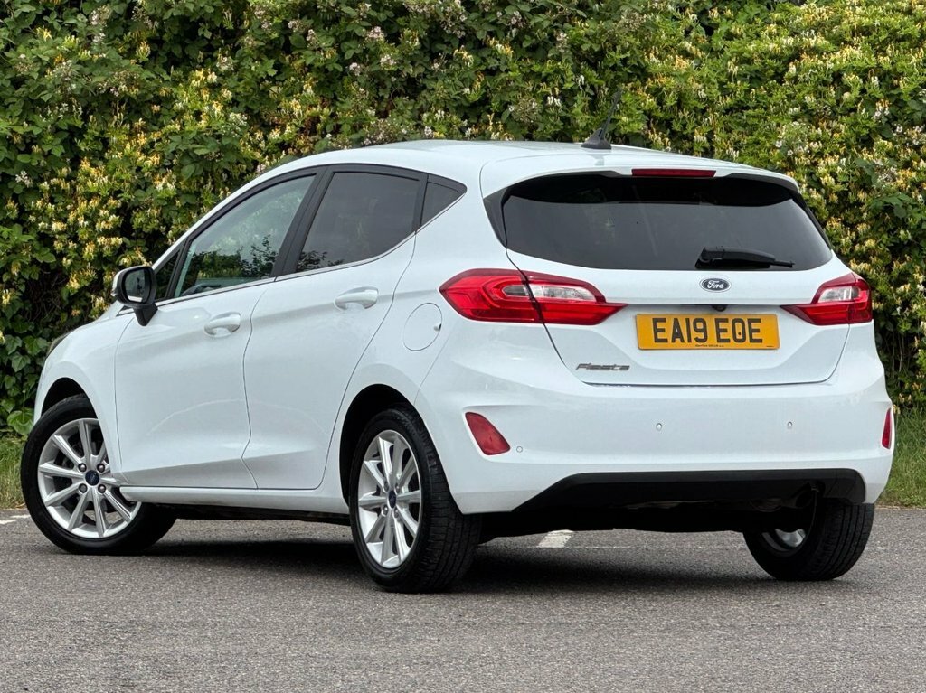 Ford Fiesta 1L Titanium EA19EOE White #2