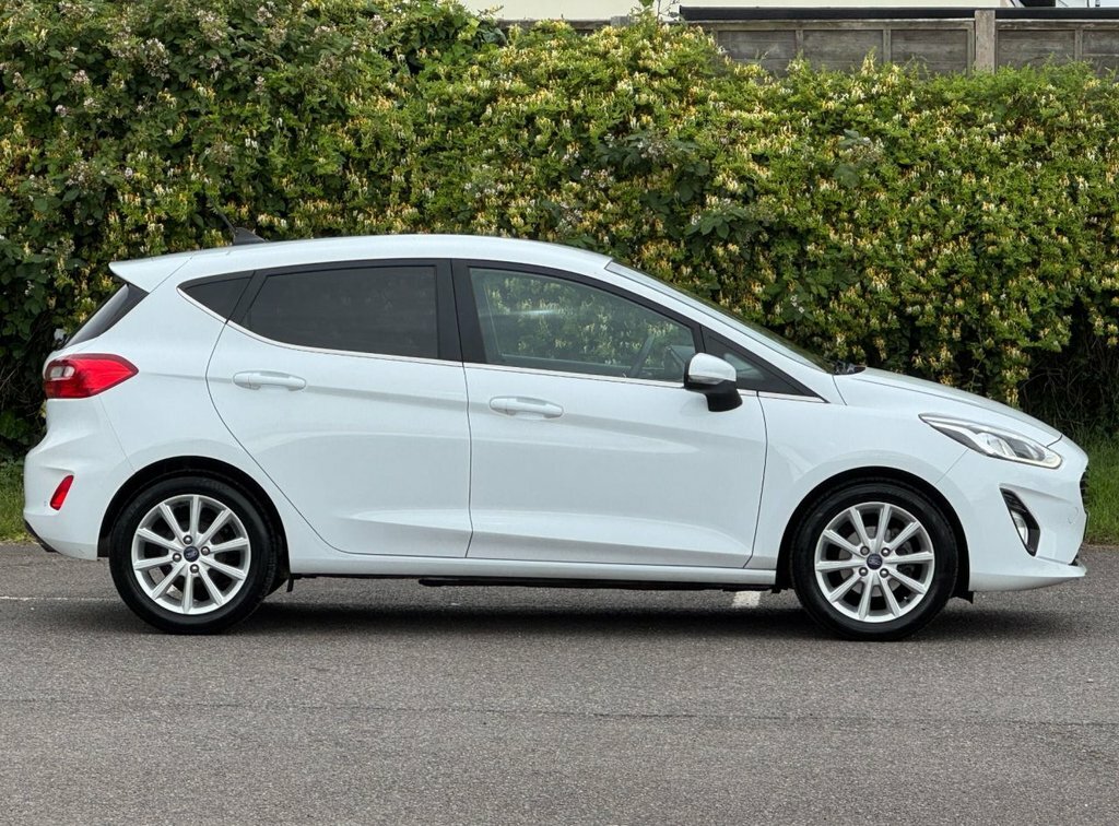 Ford Fiesta 1L Titanium EA19EOE White #3