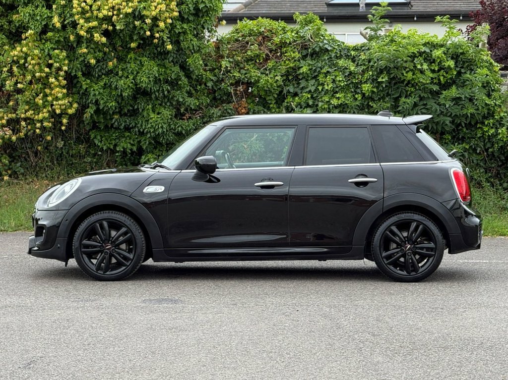 Mini Hatch 2L Cooper S Sport YH20HME Black #4