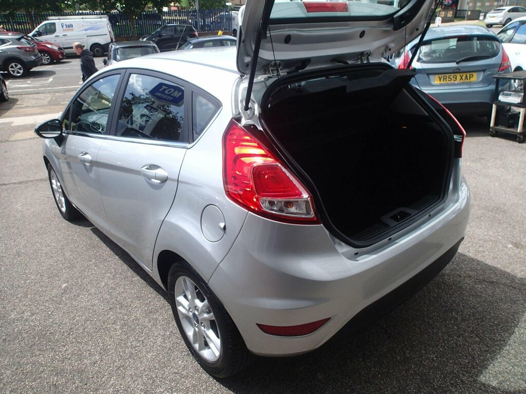 Ford Fiesta 1.0T Ecoboost Zetec Euro 6 Ss YS66WNR Silver #5