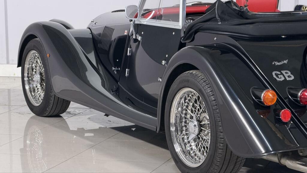 Morgan Roadster 3.7 280 Bhp Black #10