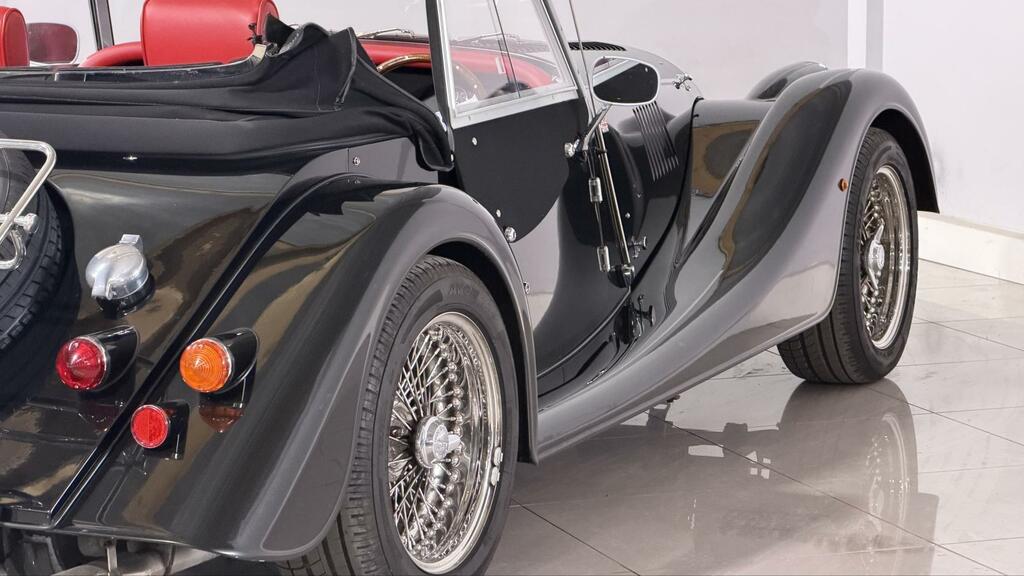 Morgan Roadster 3.7 2dr Black #10