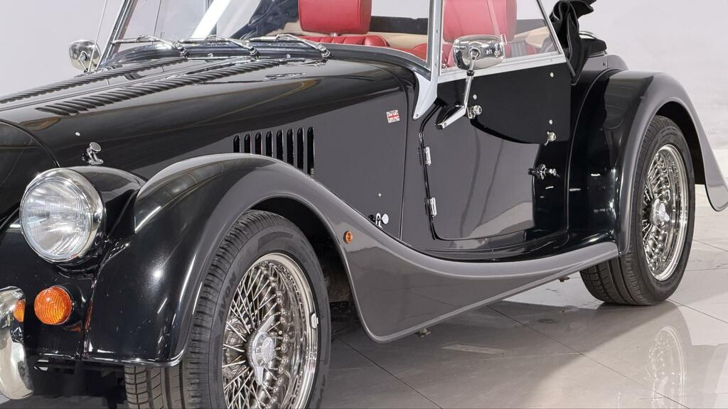 Morgan Roadster 3.7 2dr Black #11
