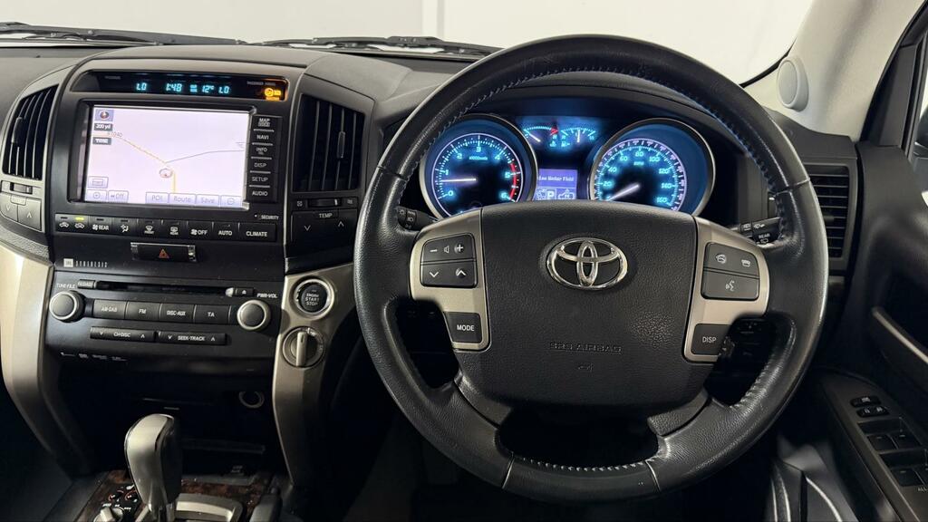Toyota Land Cruiser V8 Land Cruiser V8 D-4d Silver #11