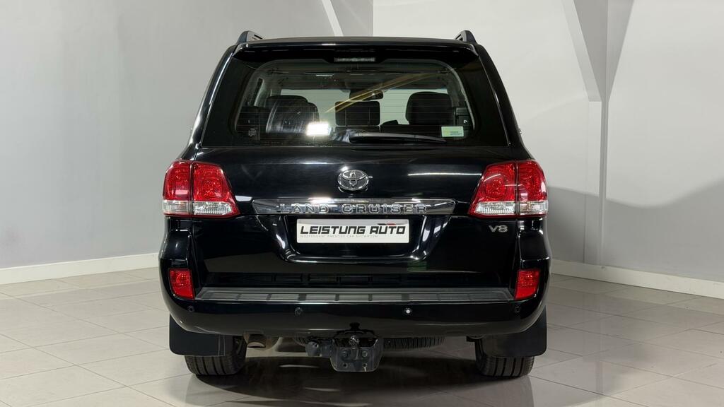 Toyota Land Cruiser V8 Land Cruiser V8 D-4d Silver #3