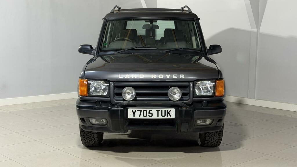 Land Rover Discovery 4 .0I V8 Es Station Wagon 5 Seats Y705TUK Grey #4
